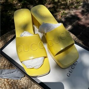 Authentic GUCCI Yellow Logo Slides – LIKE NEW!!